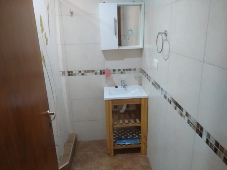 BAÑO 1A